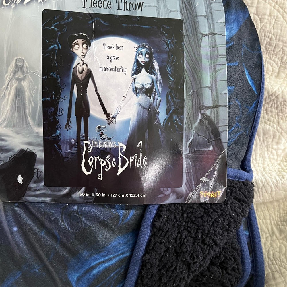 Corpse bride throw 50 x 60 new with tags great for Halloween - Picture 2 of 4